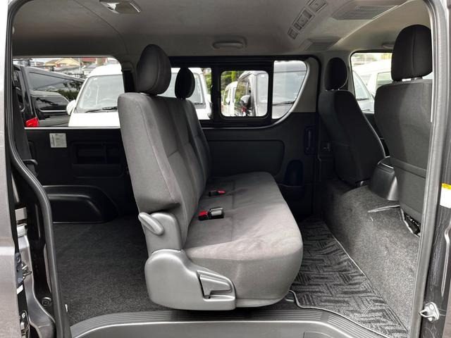 2016 Toyota Hiace photo 33