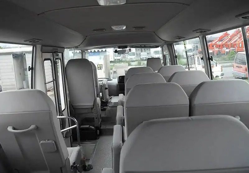 2015 Toyota Coaster photo 7