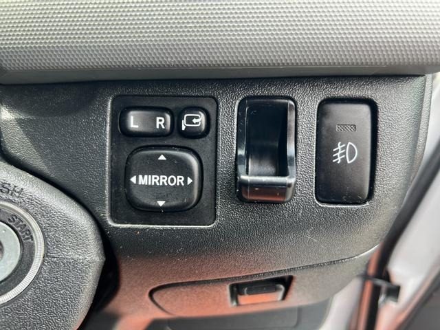 2011 Toyota Hiace photo 12