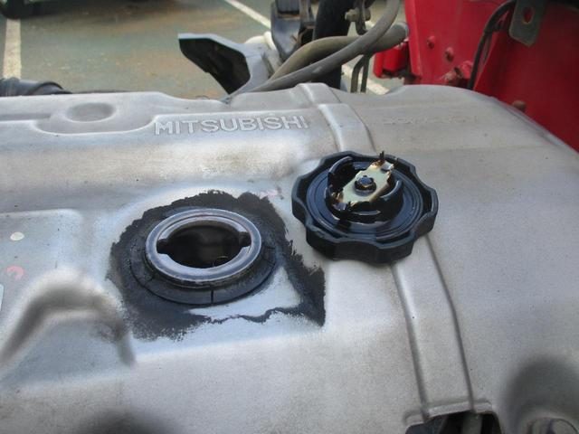 2006 Mitsubishi Fuso Canter 4 photo 17