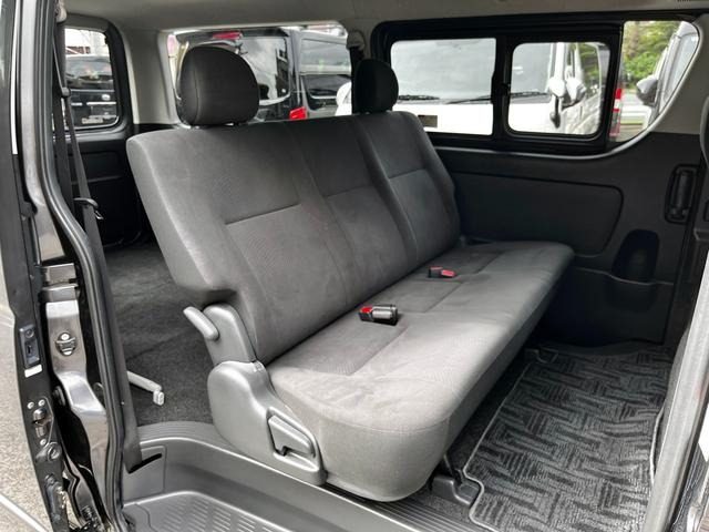2016 Toyota Hiace photo 7
