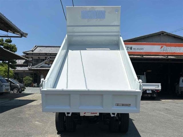 2007 Mitsubishi Fuso Canter Dump photo 16