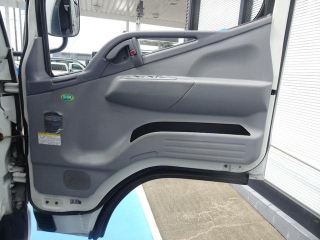 2006 Mitsubishi Fuso Canter photo 33