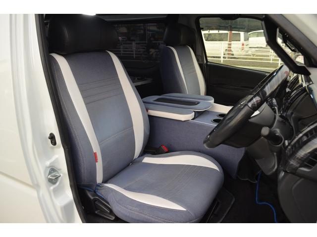 2017 Toyota Hiace photo 50