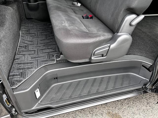 2016 Toyota Hiace photo 31