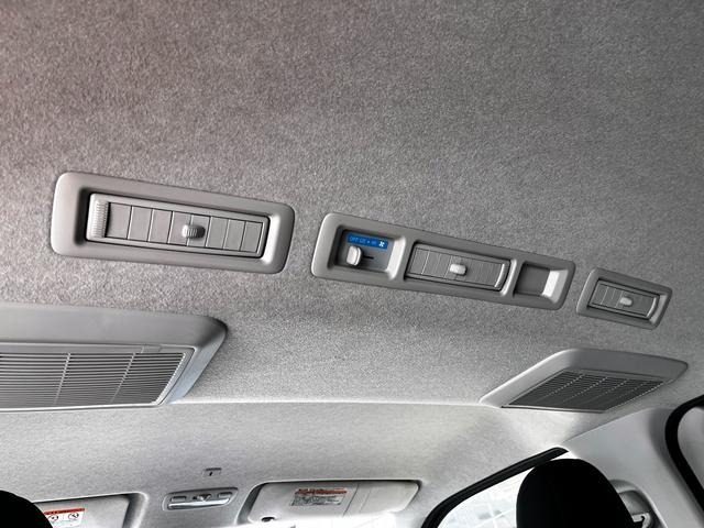 2016 Toyota Hiace photo 36