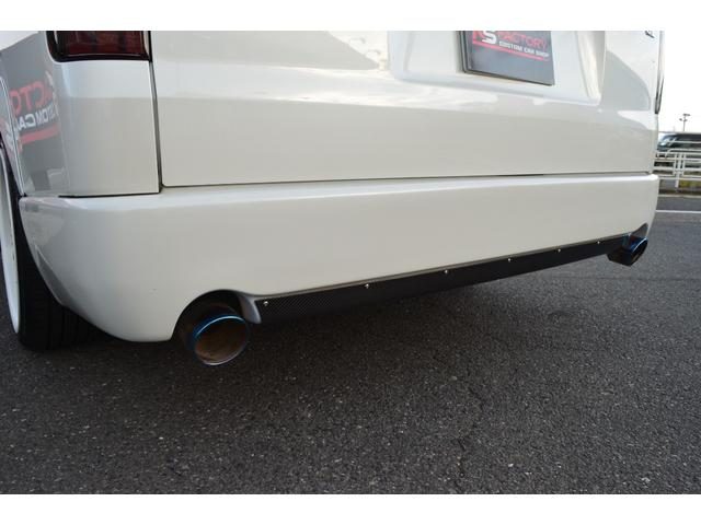 2017 Toyota Hiace photo 14