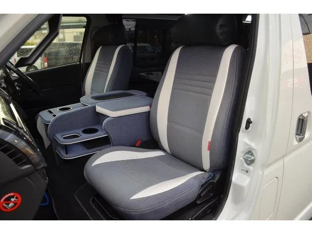 2017 Toyota Hiace photo 51