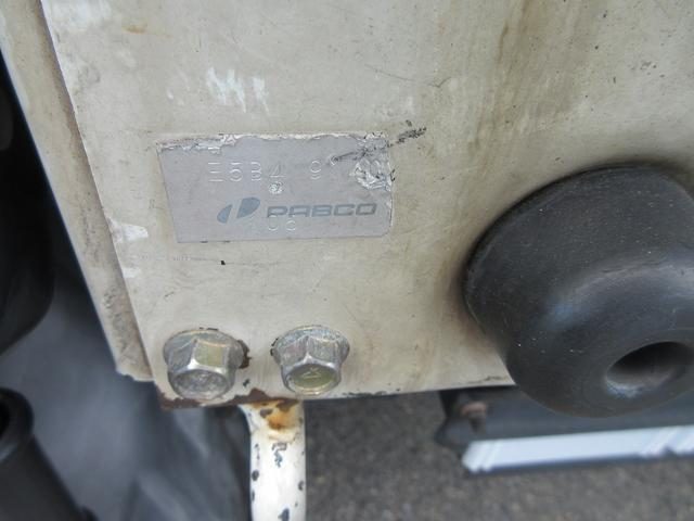 2000 Mitsubishi Fuso Canter photo 32