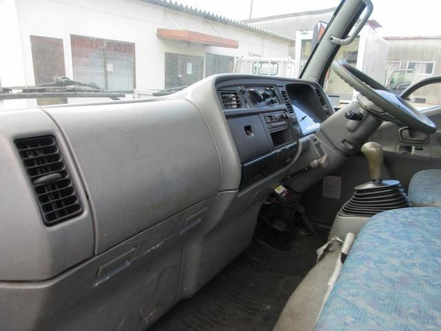 2000 Mitsubishi Fuso Canter photo 24