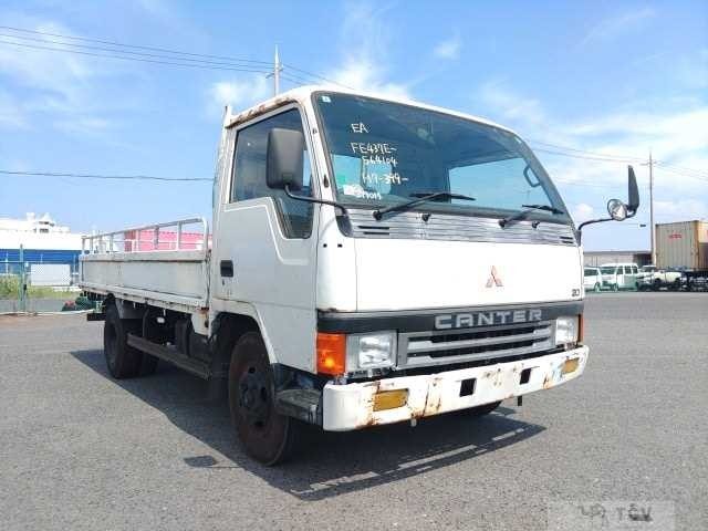 1992 Mitsubishi Canter photo 3