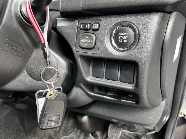 2016 Toyota Hiace photo 11