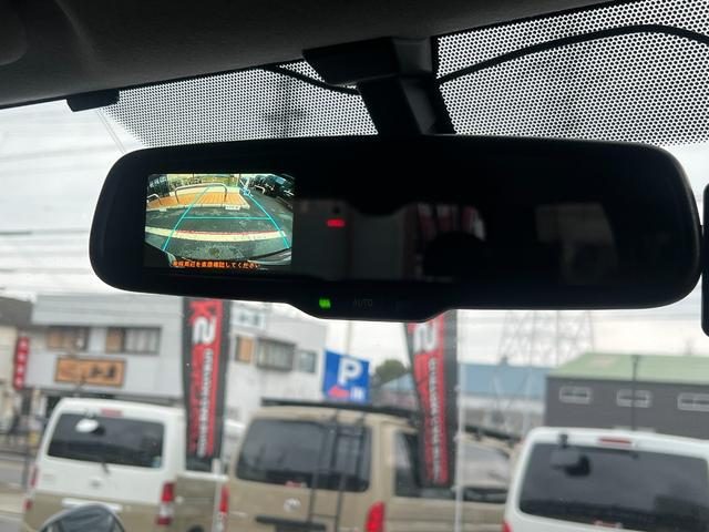 2017 Toyota Hiace photo 40