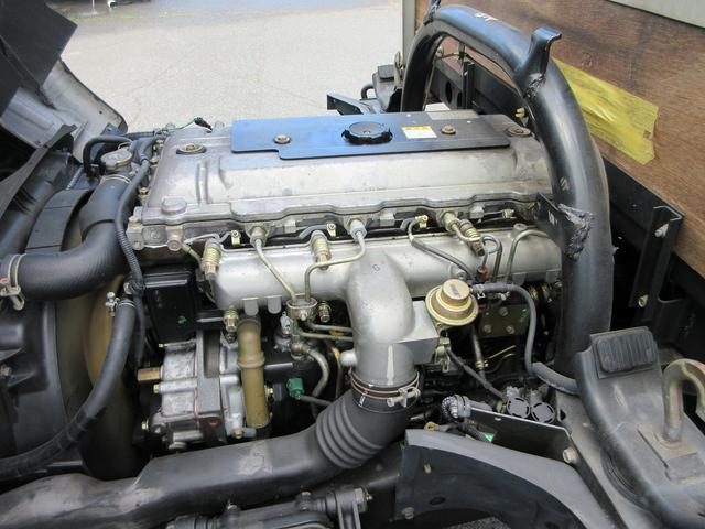 2000 Mitsubishi Fuso Canter photo 33