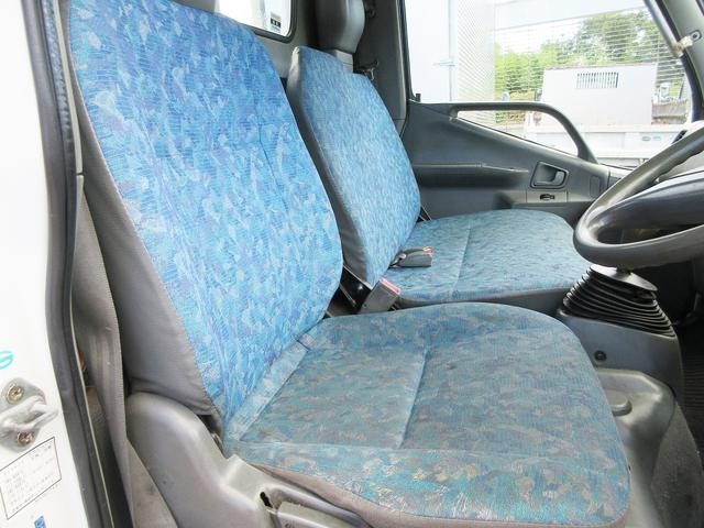 2000 Mitsubishi Fuso Canter photo 22