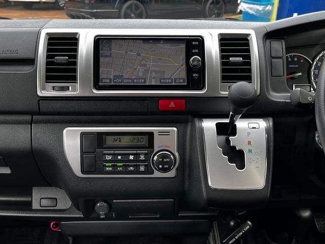 2016 Toyota Hiace photo 20