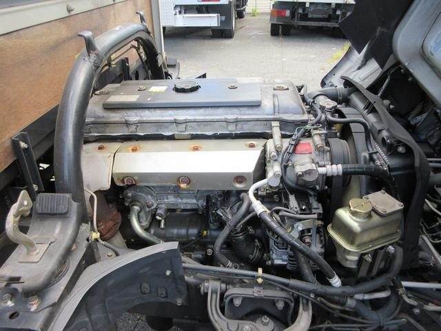 2000 Mitsubishi Fuso Canter photo 34