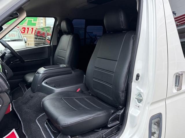 2017 Toyota Hiace photo 39