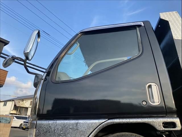 2000 Mitsubishi Fuso Canter Dump photo 3