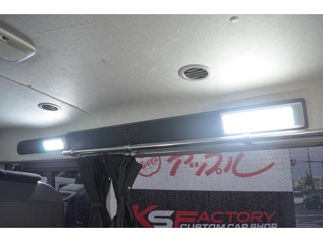 2017 Toyota Hiace photo 65