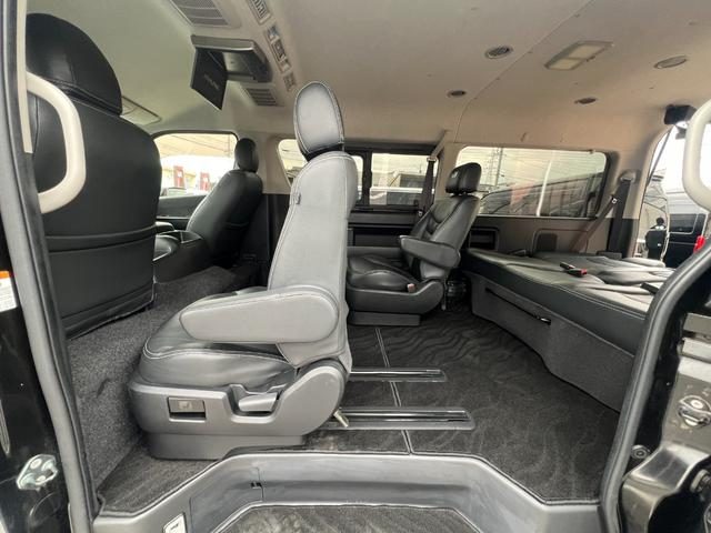 2017 Toyota Hiace photo 26